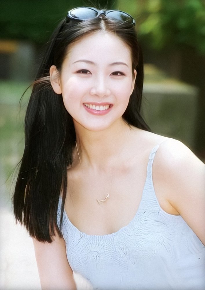 所以崔智友的无辜苦情女主角的感觉就出来了.