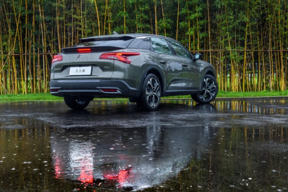 凡尔赛c5x上市即破万法系车的春天终于来了