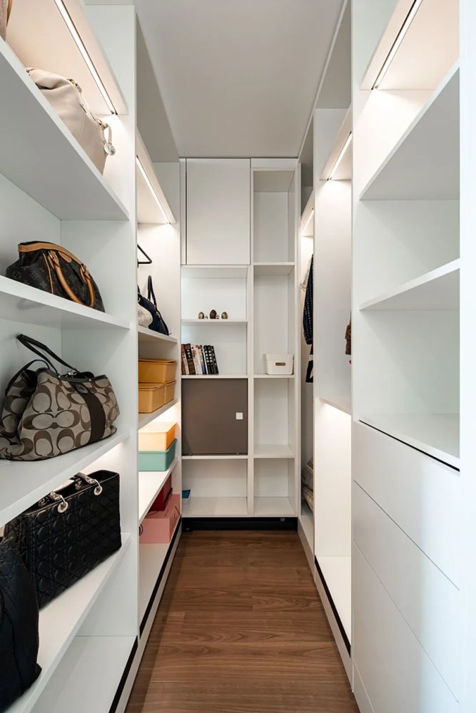 58㎡两居室衣帽间大客厅超强收纳空间利用率max