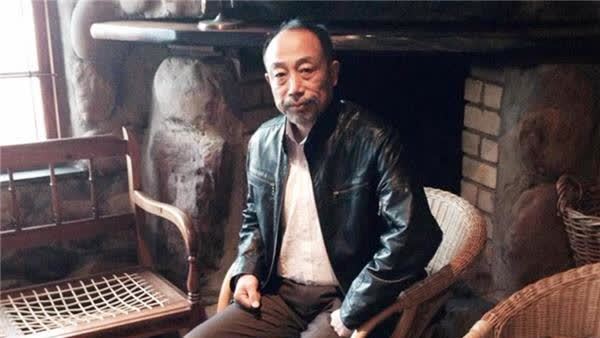 孙海英,虽然他也曾出演过很多的电视剧,但是却从来没有扮演过乾隆皇帝