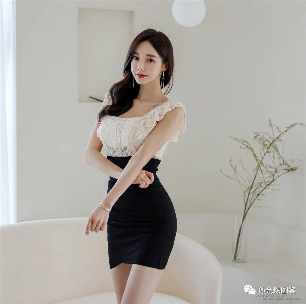 孙允珠丨奶油咖啡榛果甜杏无袖挂肩裙_腾讯新闻