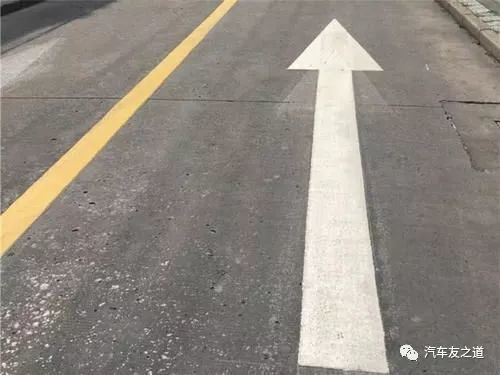 开车误入单行道咋办?交警:教你一招,既不扣分也不罚款!_腾讯新闻
