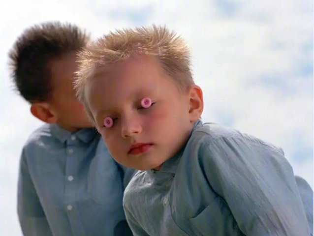 揭秘江南布衣童装内幕:撒旦图?儿童模特惊悚照片曝光性暗示明显