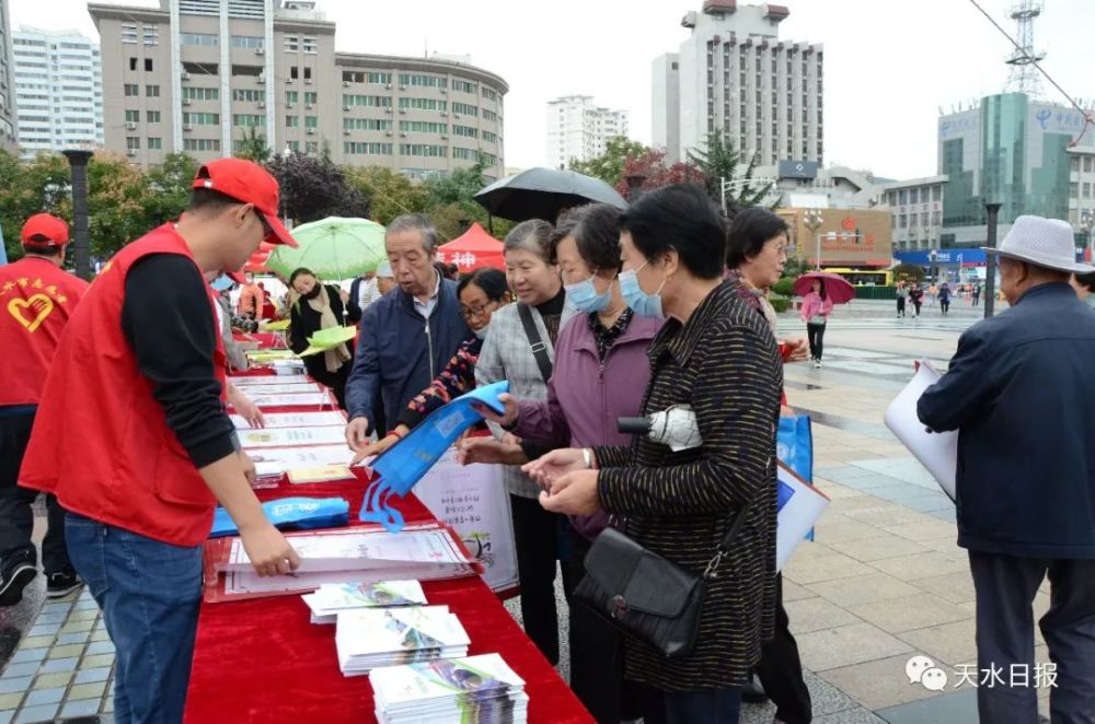 秦州区,麦积区还根据创城工作需要还编印宣传册,制作宣传品,动员各