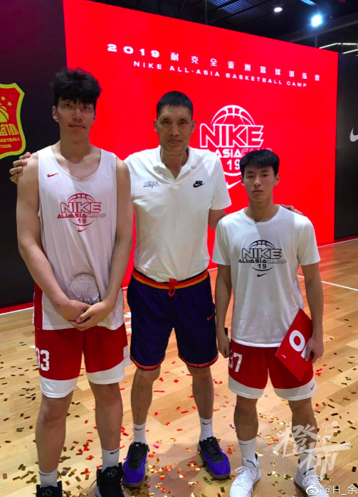 身高2米23他会是姚明接班人吗全运会男子篮球u19决赛杭州小巨人余嘉豪