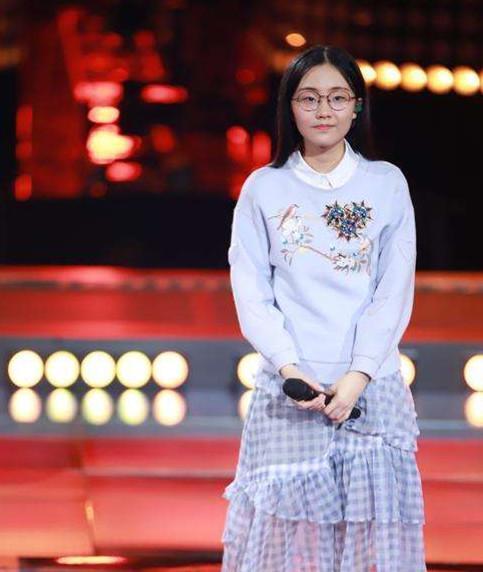 曾跟周深合唱大鱼的郭沁如今变美了可大家为何不喜欢了