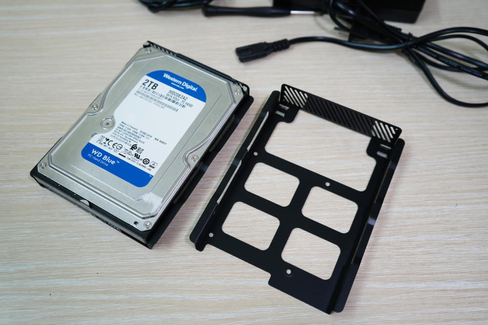 轻量化家庭数据中心怎么打造,试试联想这款硬盘柜