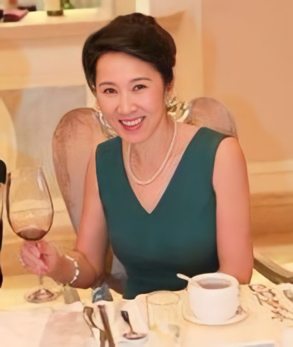 林宁:王健林背后的女人,为夫还债2000多亿,助万达起死回生!