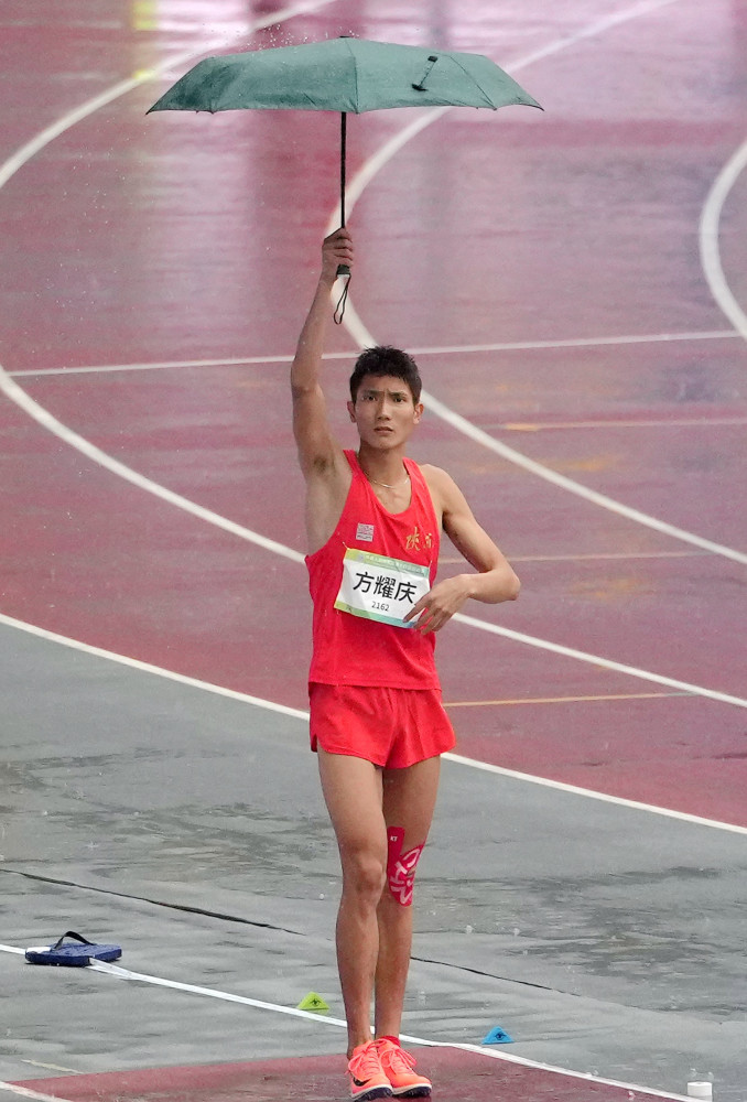 (全运会)田径——男子三级跳远及格赛赛况(2)