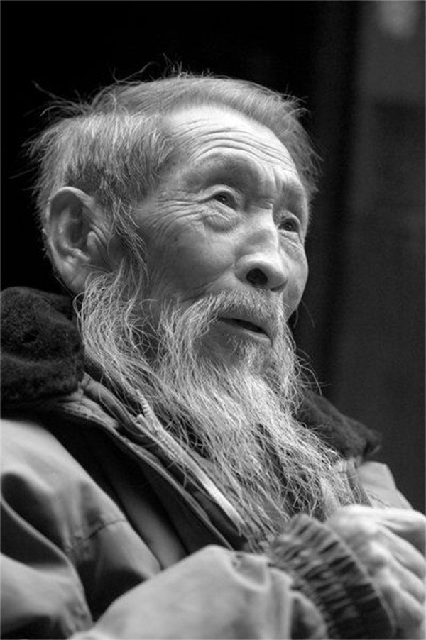 113岁抗战老兵付心德:隐居深山60年,一生贫寒不吃酒肉不宴请