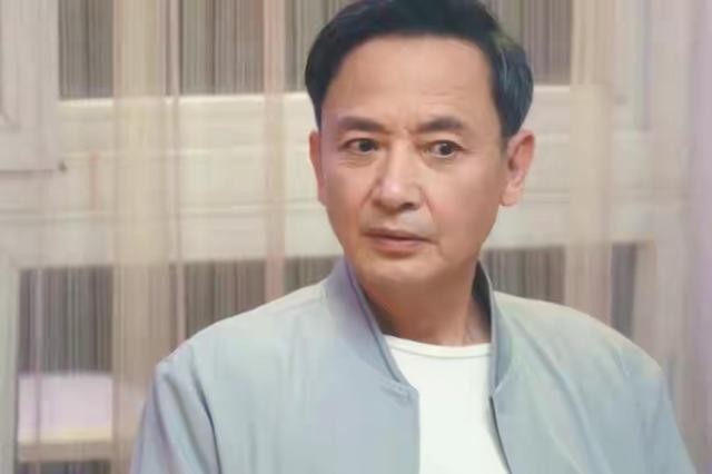 侯长荣曾是最帅柳湘莲如今在婆婆的镯子里毫无存在感