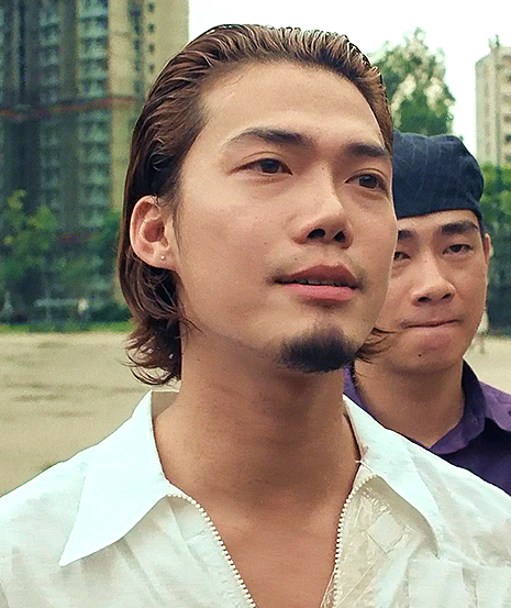 谢天华作为陈小春兄弟却因桃色绯闻差点毁事业