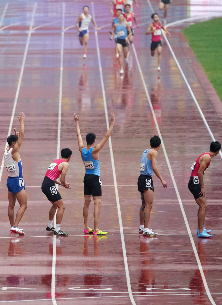 全运会田径男子4400米接力预赛赛况