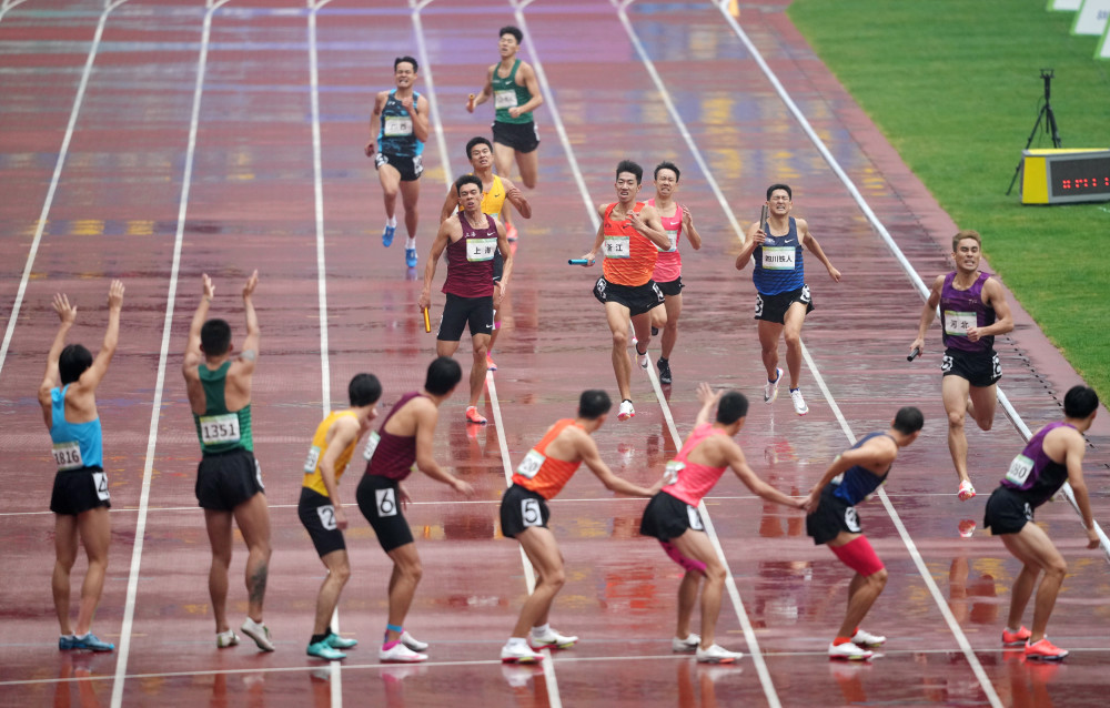 全运会田径男子4400米接力预赛赛况