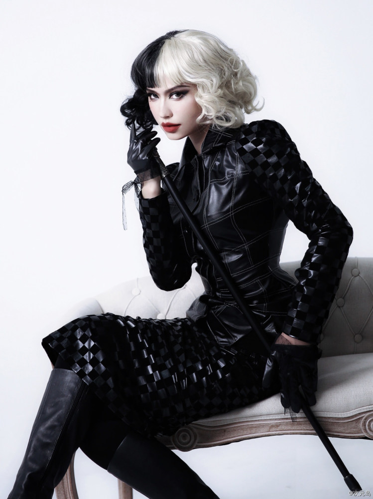 黑白魔女库伊拉cosplay_腾讯新闻