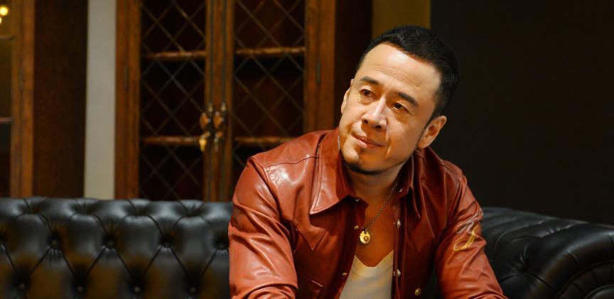 从好声音导师沦落到街头卖唱杨坤的局面是因为得罪刘德华吗