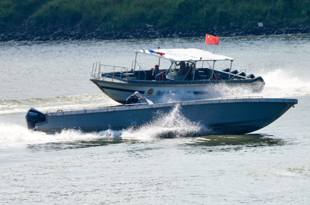 震撼佛山特警燃烧热血硬碰硬大比拼