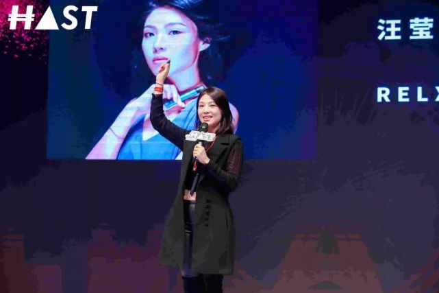 关于汪莹的信息不多, 只知道她是西安人,1982年生人,本科毕业于西安