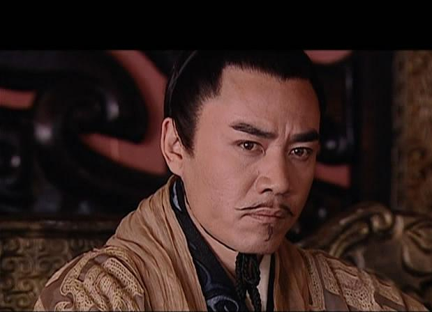 刘彻闯进一农妇家,吓得农妇转身就跑,刘彻却拉住农妇:姐你跑啥