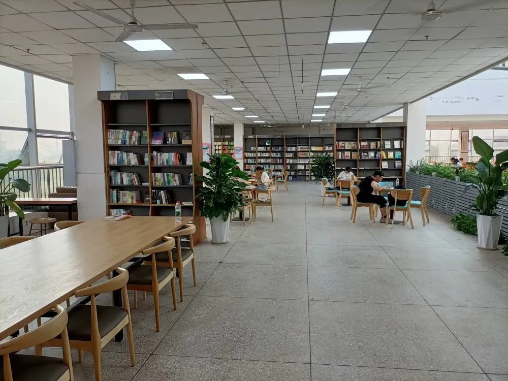 00-21:00【书吧地点】内江职业技术学院图书馆三楼读书可以充实,书香