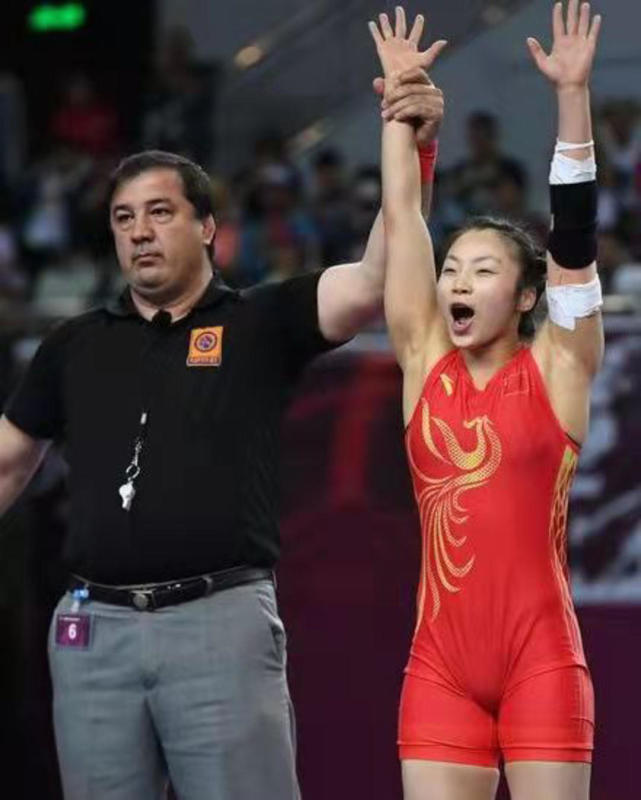 凉山女将谢梦雨 全运会摔跤摘铜
