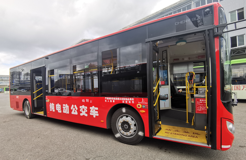 颜值与实力并存新公交车来啦