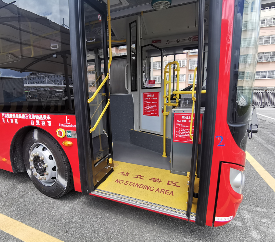 颜值与实力并存新公交车来啦