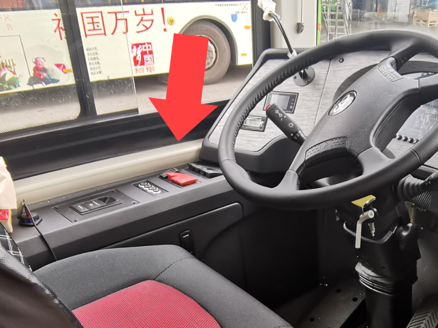 颜值与实力并存新公交车来啦