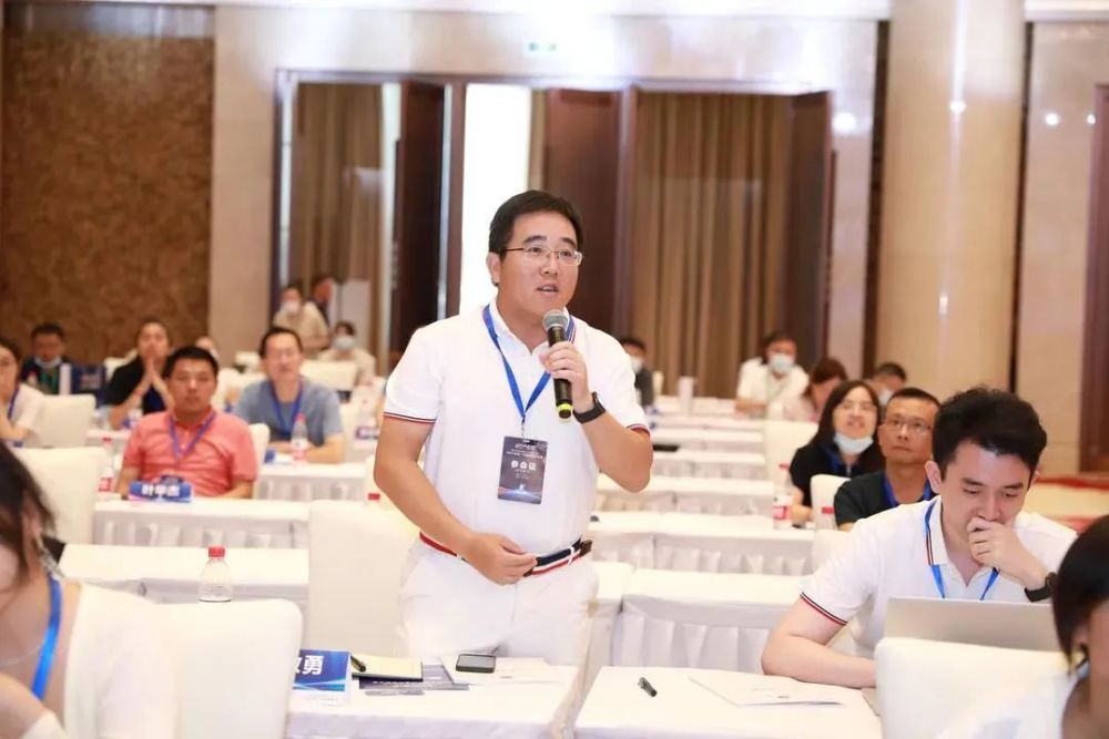 贵州茅台新任董事长首秀股东大会谈价格谈市场谈未来私募大佬但斌林园