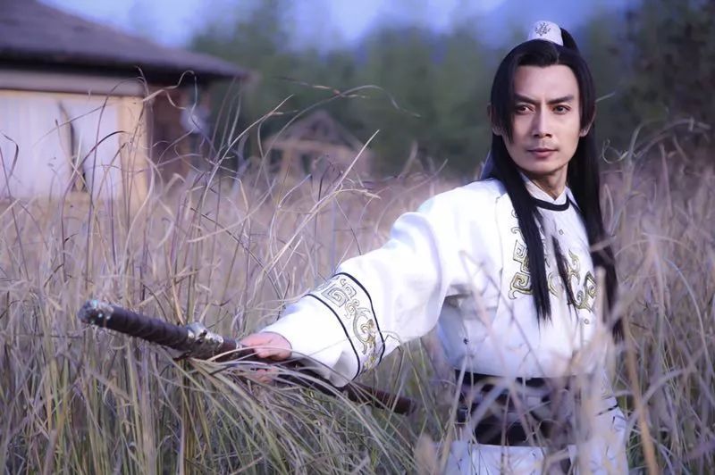 古代大侠行走江湖经济来源靠啥大口吃肉大碗喝酒那都要钱