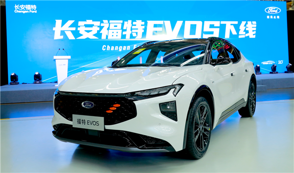 全系2 0t发动机 福特全新中型suv Evos下线 车内1 1米巨屏 全网搜