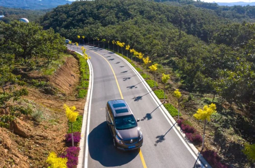 一路风景美如画