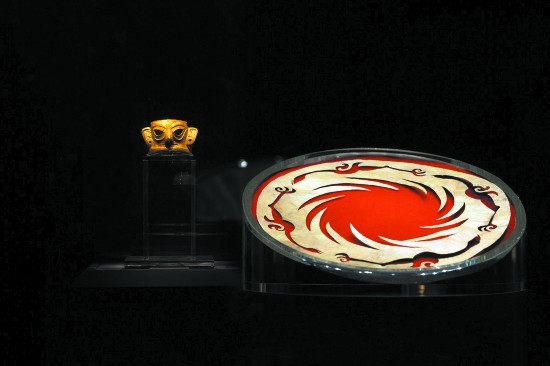 金沙遗址博物馆展出的太阳神鸟金饰