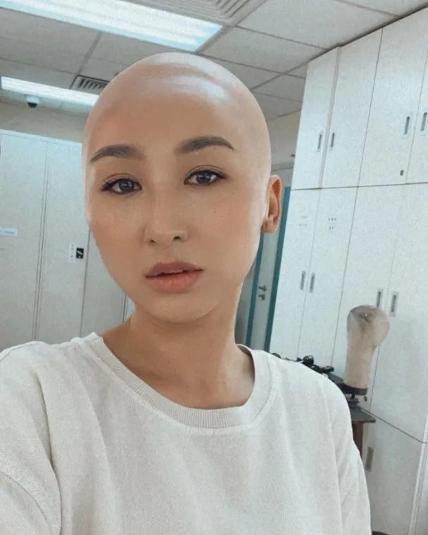 光头亮相tvb人气女星晒新剧造型大惹关注网民太假