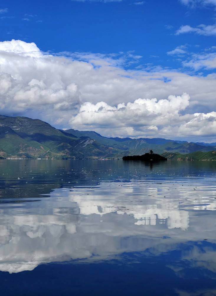 美丽中国醉美泸沽湖