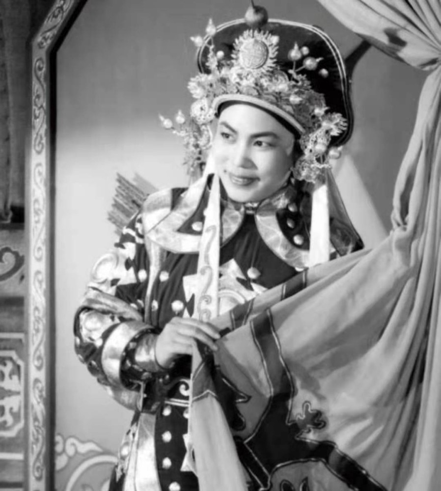 一代豫剧大师常香玉去世后,她的3个女儿后来都怎么样了?_腾讯新闻