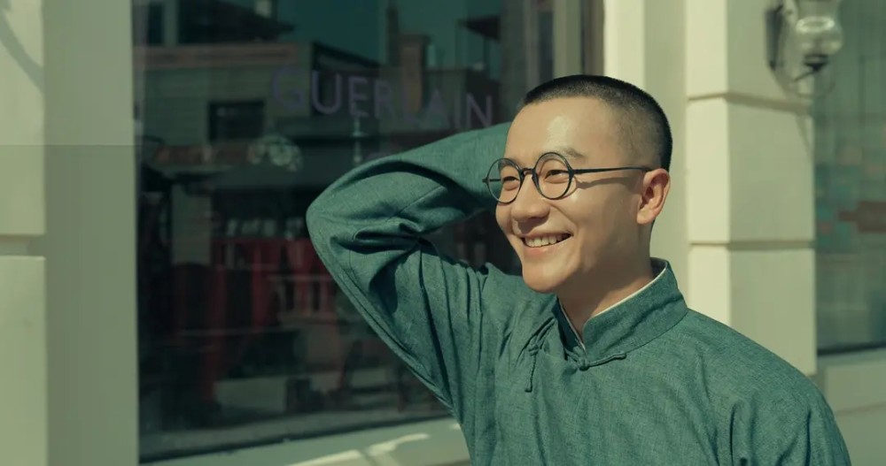 1921上线片中张哲瀚饰演的角色被换脸是今年首例