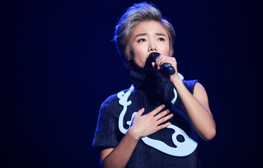 小艾神带许飞开黑许飞掏出本命英雄网友一看乐了