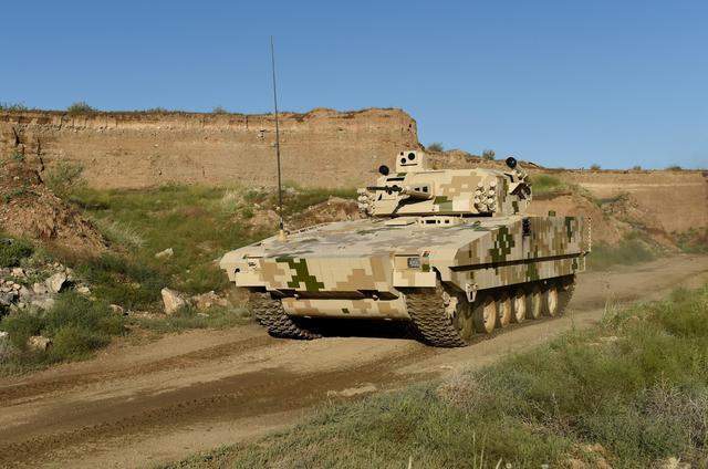 盘点全球17种现役履带式步兵战车