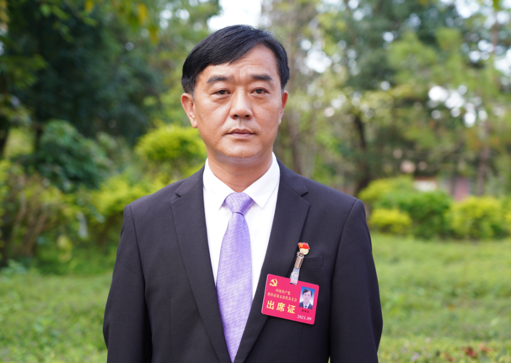 关注党代会景东县委书记张泽忠让绿色成为景东县高质量发展底色