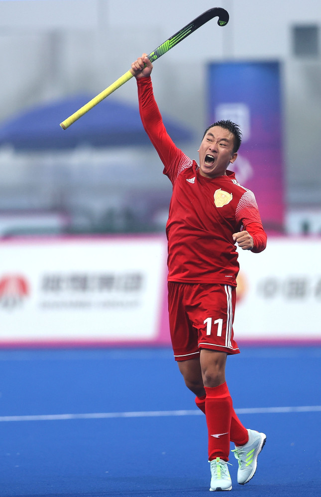 全运会曲棍球辽宁队获得男子组铜牌