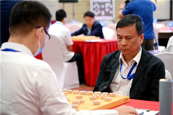 第一届上海杯象棋大师公开赛开枰洪智首轮擒全运会冠军郑惟桐
