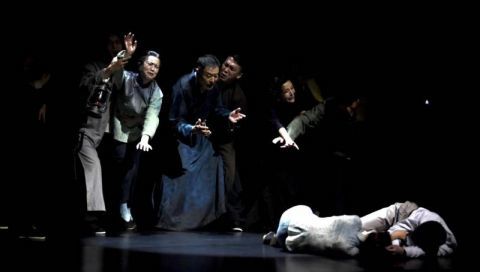 评弹弦乐衬底这版雷雨有你没听过的台词