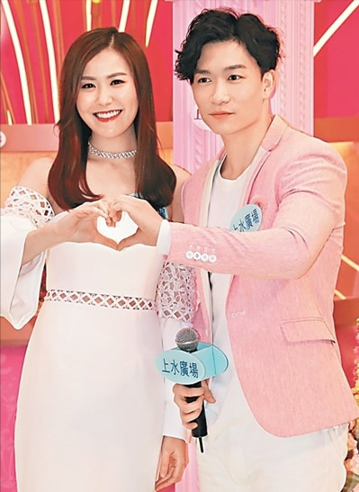 tvb人气小花刘佩玥与周志文之间的绯闻可以说是传了很多年,两人虽然没