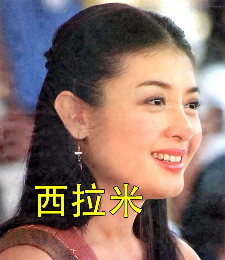 泰王有意抬举35岁贵妃,让诗妮娜执笔皇家物品,一笔一画尽显才气