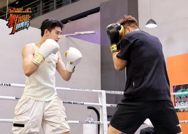 真打实战 张伦硕拼了命能赢张伟丽吗 丨拳力以赴的我们 全网搜