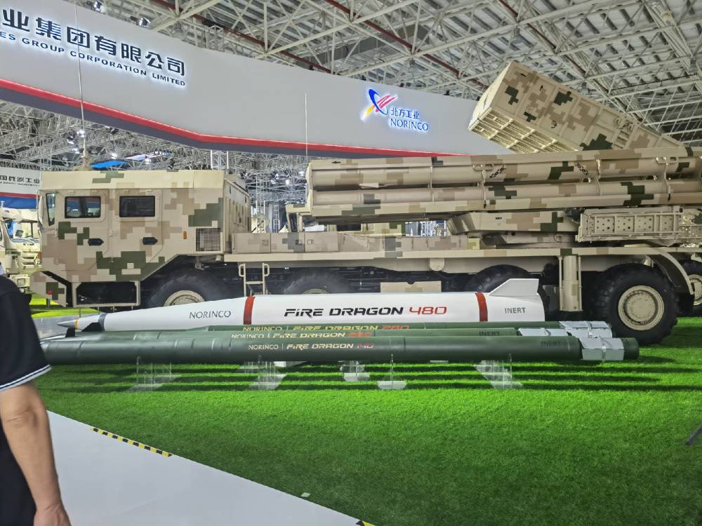珠海航展抢先看,陆军机械化装备亮相地面展_腾讯新闻