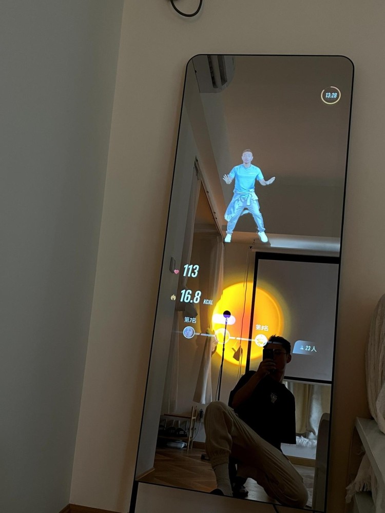 在家也能健身fitmore智能健身镜让运动更加专业