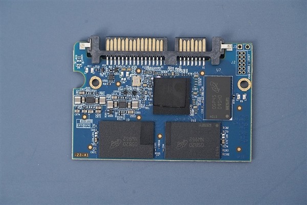 英睿达mx5001tb评测satassd巅峰之作性价比难以抗拒