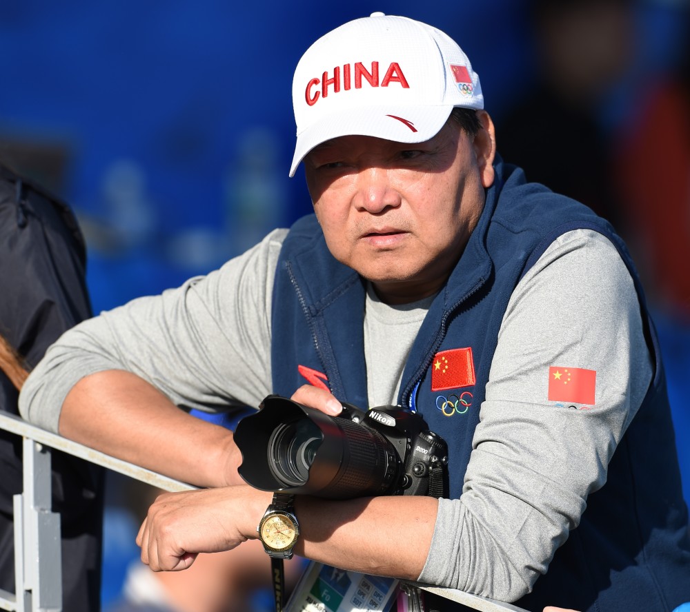 许海峰:中国奥运会金牌第一人,赛后将金牌捐赠给博物馆_腾讯新闻